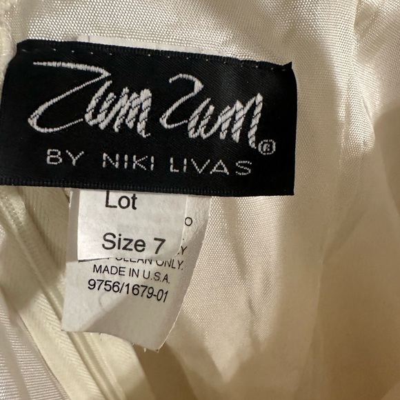 Semi formal dress - Picture 2 of 5